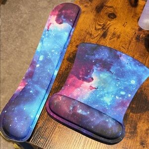 Galaxy Print Keyboard Wrist Rest Set